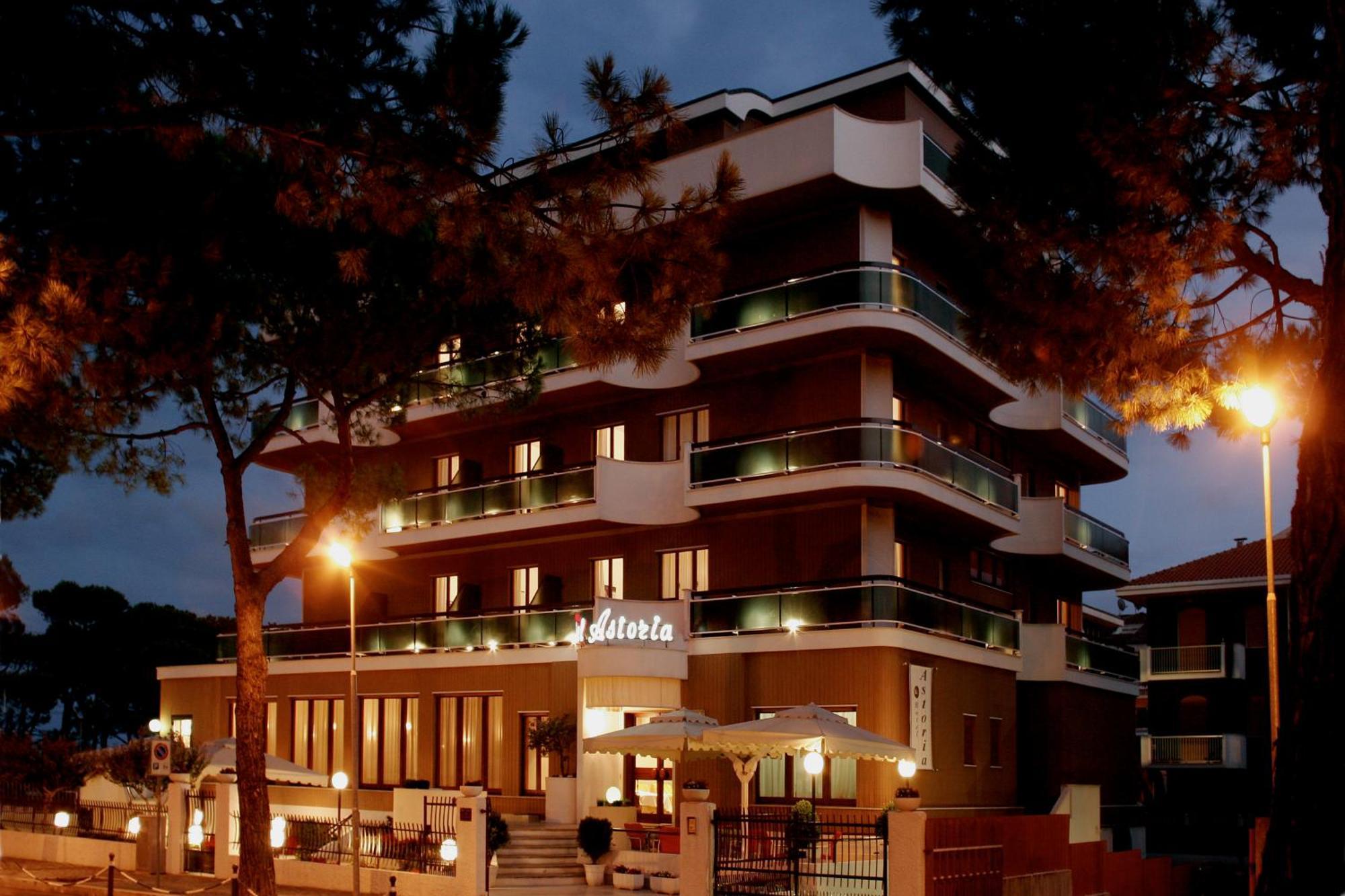 Hotel Astoria Pineto Εξωτερικό φωτογραφία